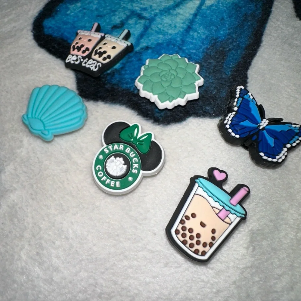 Shoe Charms - Picture 3 of 3